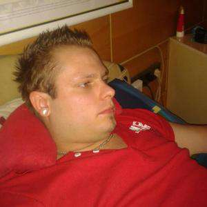 Unterholz / Er sucht Sie / Dome31