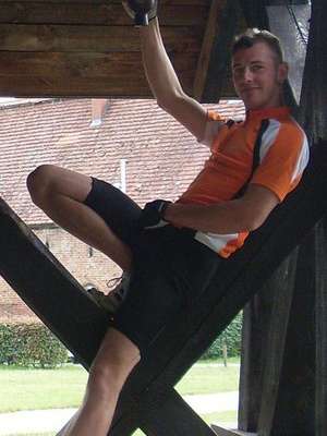 Tschugg / Er sucht Sie / manu2421