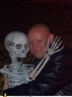 Intenham / Er sucht Sie / ingo9524