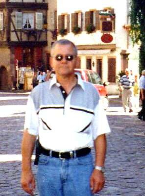 Etziken / Er sucht Sie / domspatz