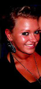 Gigging / Sie sucht Ihn / KrisTina886