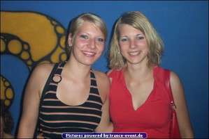 Kreisberg / Sie sucht Ihn / Overgirl