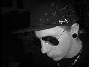 Peretsdobl / Er sucht Sie / blackdispair