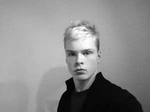 Hohenzell / Er sucht Sie / blacksky1