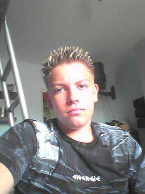 Suttenbrunn / Er sucht Sie / m4rc_16