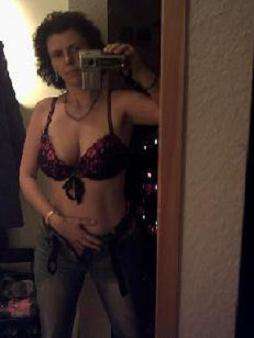 Elstra / Sie sucht Ihn / sucheihn38