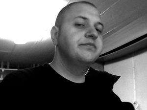 Niederbuch / Er sucht Sie / Owley87