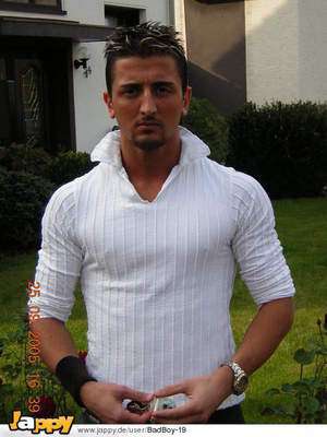 Winkel / Er sucht Sie / tayfun19