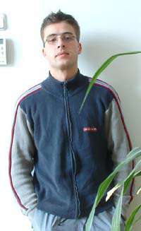 Warder / Er sucht Sie / Tische
