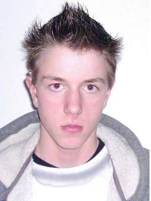 Fällanden / Er sucht Sie / LilMac16