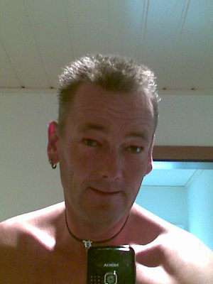 Tuningen / Er sucht Sie / rockboy2904