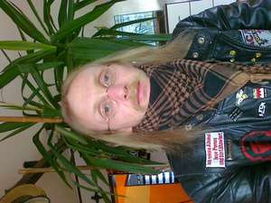 Quaschwitz / Er sucht Sie / metal001