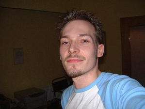 Höh / Er sucht Sie / Sense2004