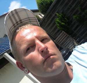 Liestal / Er sucht Sie / derOnkel1