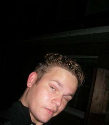 Straning / Er sucht Sie / koester