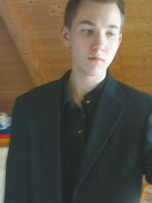 Kager / Er sucht Sie / TheCliner