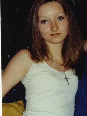 Ruderstallgassen / Sie sucht Ihn / Hotgirl666