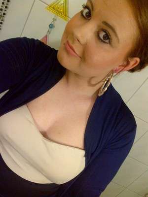 Hauzing / Sie sucht Ihn / __FENCHELTEE