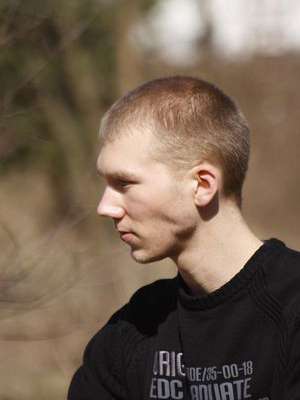 Frauschereck / Er sucht Sie / GoldenBoy1111