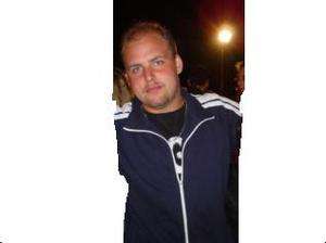 Bucha / Er sucht Sie / timbo25