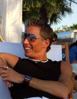 Kranzing / Er sucht Sie / realmodel22