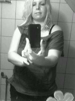 Fribourg / Sie sucht Ihn / Liliefee25