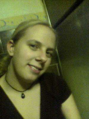 Peretseck / Sie sucht Ihn / crazyass