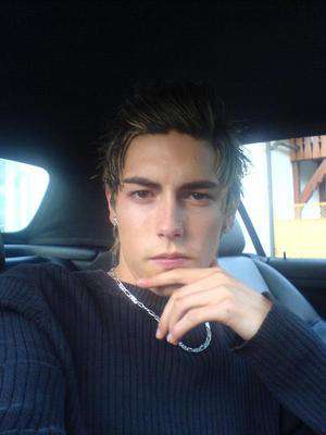 Hitzing / Er sucht Sie / PlayaBoy2
