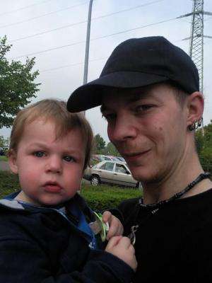 Wunsiede / Er sucht Sie / Emo25
