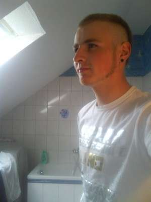 Zitternberg / Er sucht Sie / 868969409887612