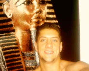 Neubau / Er sucht Sie / egyptmaster