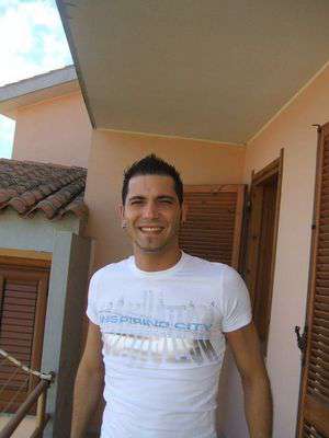 Hillerse / Er sucht Sie / italiano31