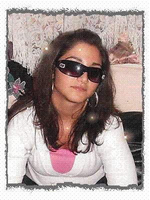 Unterholz / Sie sucht Ihn / LaLatina87