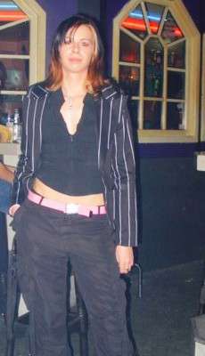 Finsterhennen / Sie sucht Ihn / sexything24